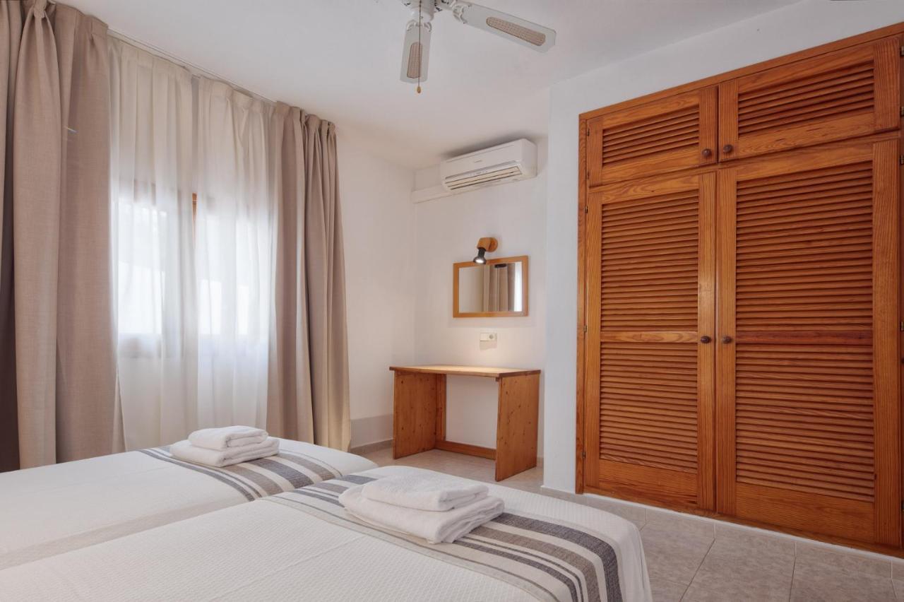 Alojamientos Turisticos Cardona - Apartamento 1 Hab. Standart Es Pujols Exterior photo